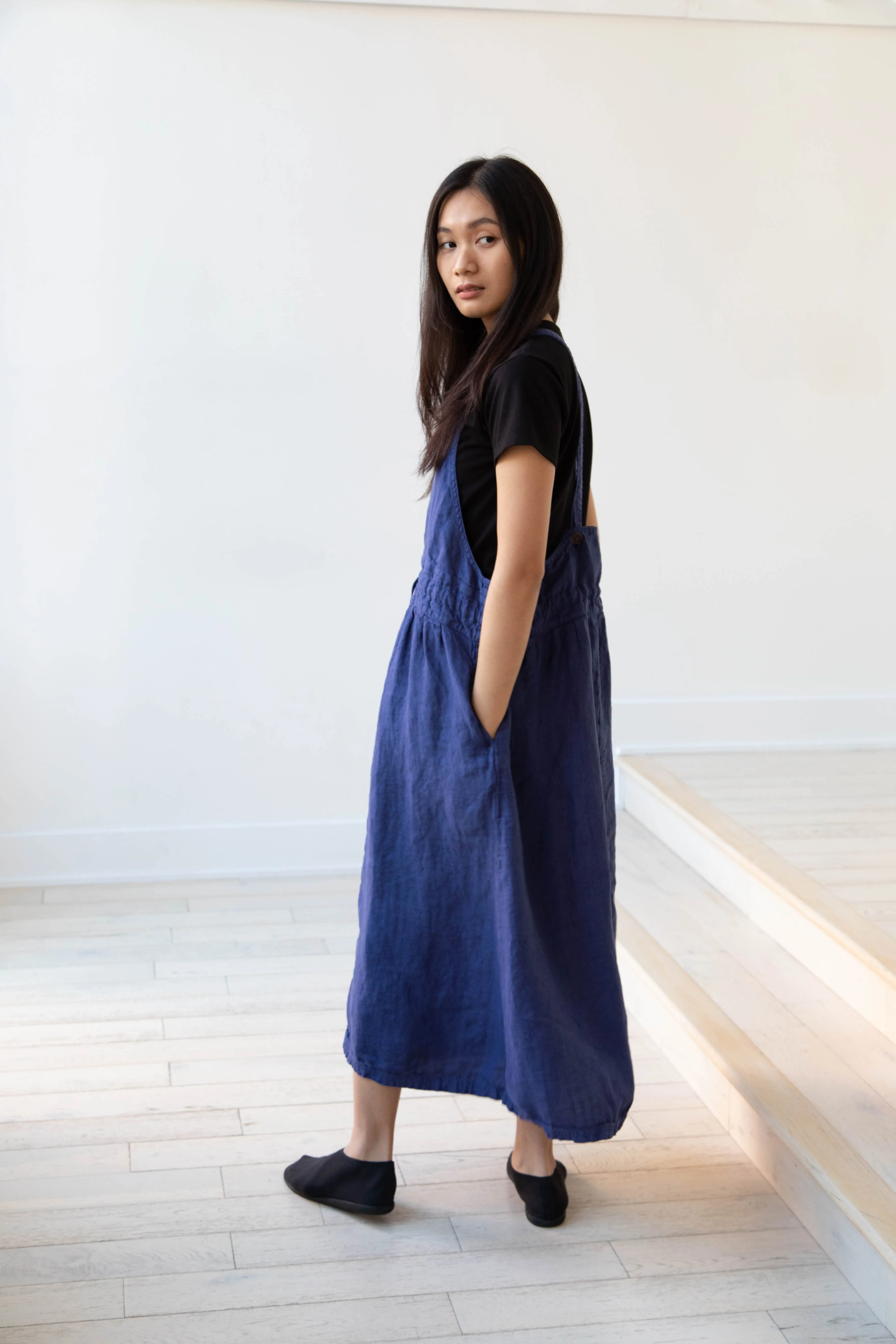 Armen | Linen Apron Dress in Blue